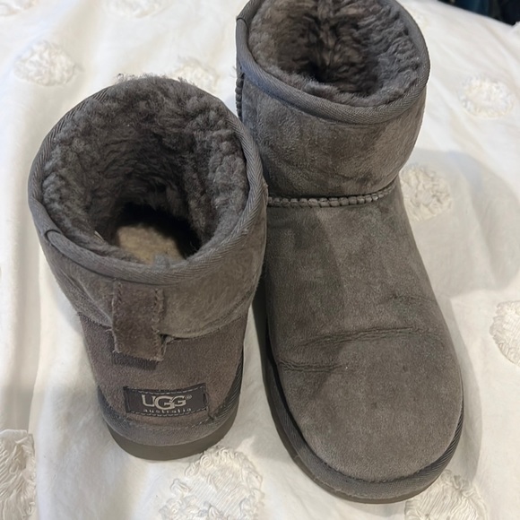 UGG Shoes - MINI UGGS